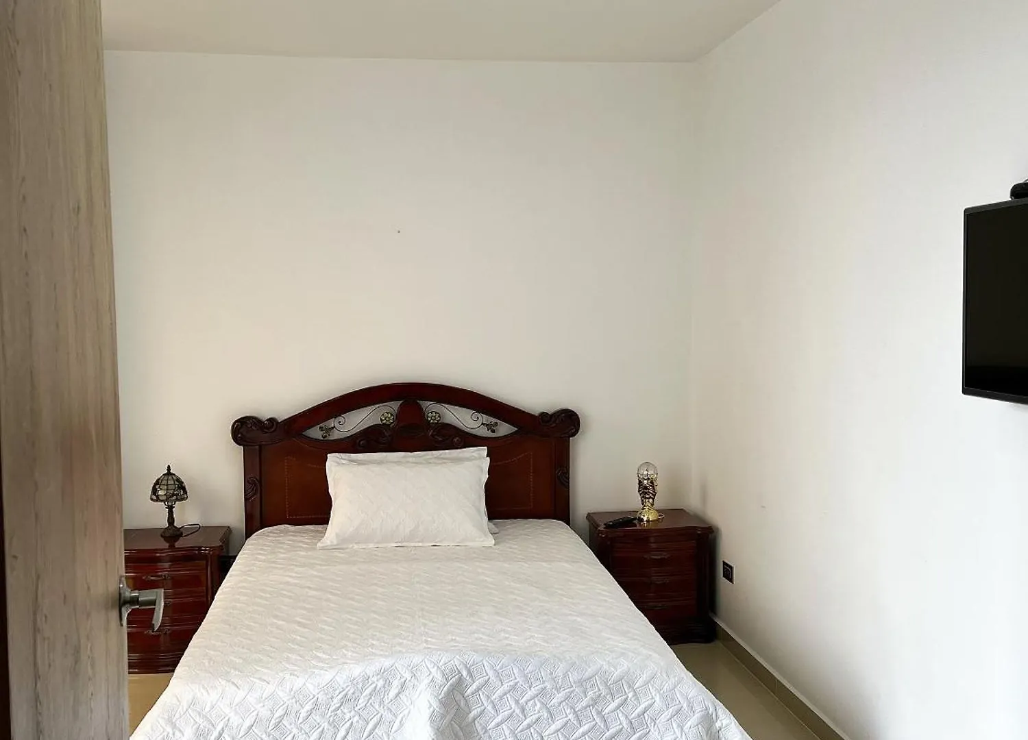 Habitaciones Cerca Al Metro Y Lugares Turisticos 麦德林