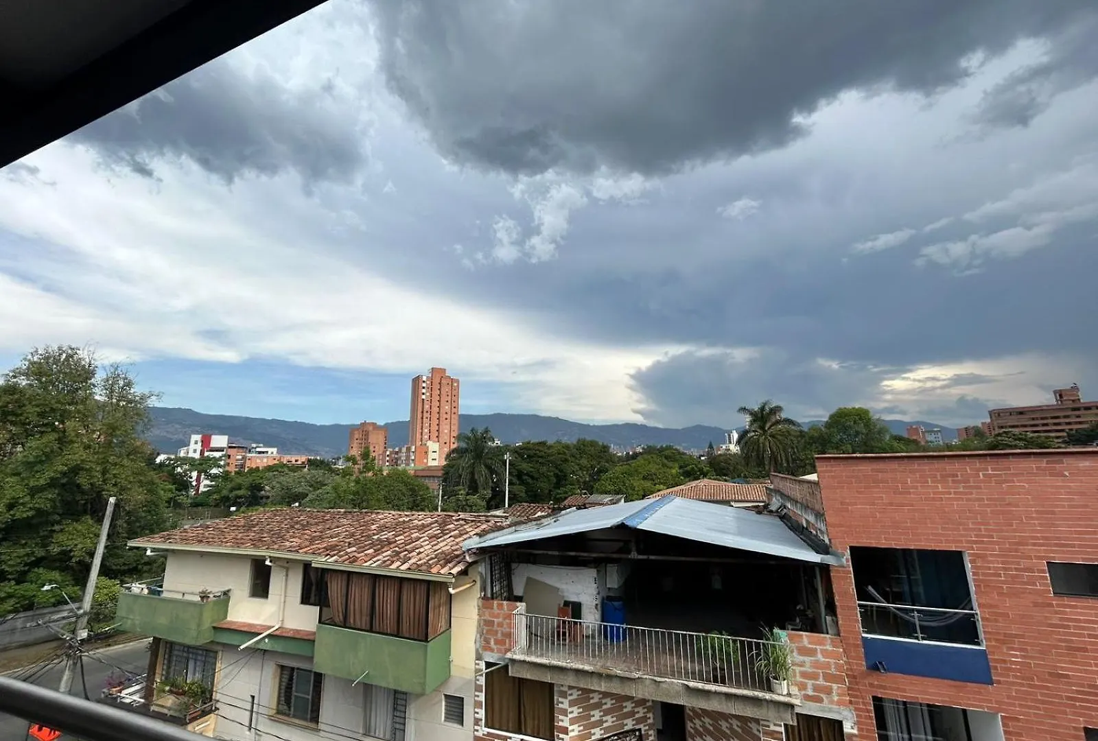Quarto em Acomodações Particulares Habitaciones Cerca Al Metro Y Lugares Turisticos Medellín