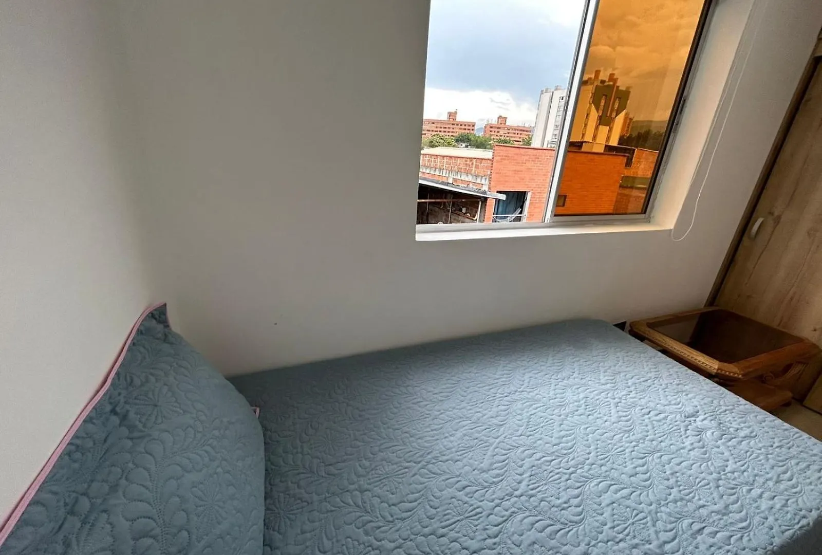 Quarto em Acomodações Particulares Habitaciones Cerca Al Metro Y Lugares Turisticos Medellín Colômbia